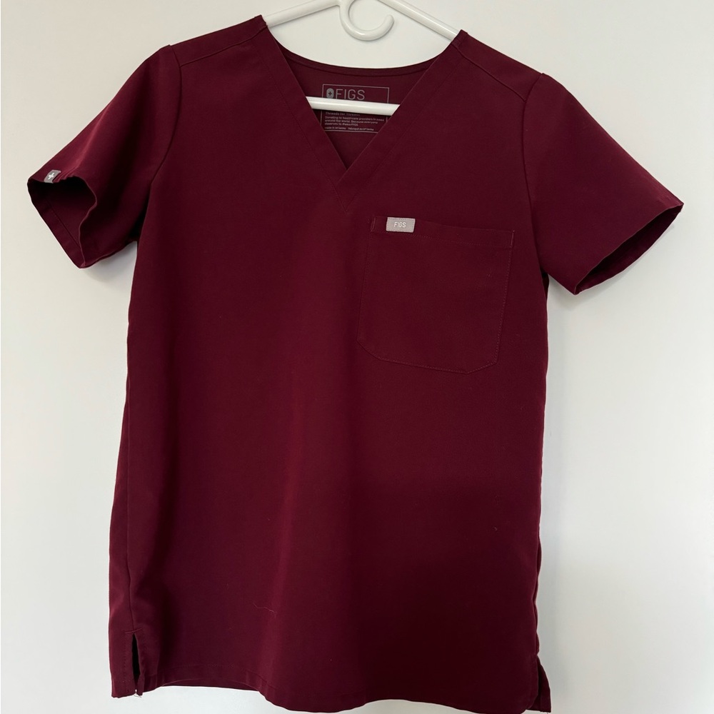 Figs Catarina XS scrub top in burgundy